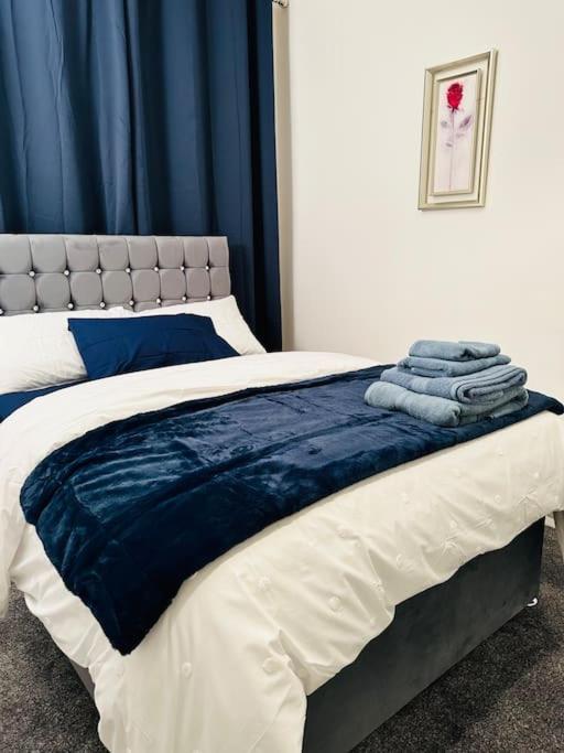 Bespoke 2 Bedroom Apt Derby City Luaran gambar