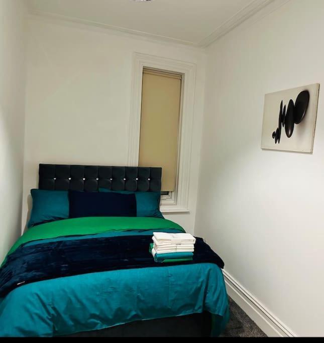 Bespoke 2 Bedroom Apt Derby City Luaran gambar