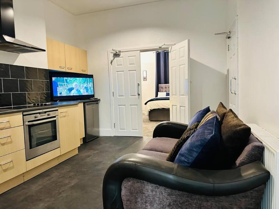 Bespoke 2 Bedroom Apt Derby City Luaran gambar